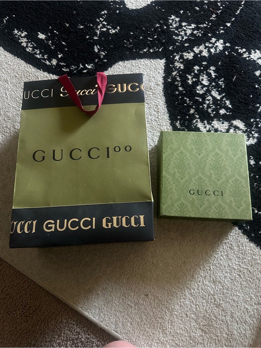 Gucci Olive Green Gift Bag with Textured Green Box